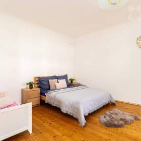 Foto inzerátu Zemědělská usedlost, RD 5+1, pozemek 160 435 m2, Polerady u Prahy