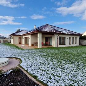 Foto inzerátu Prodej vily 220 m2, pozemek 1243 m2, Lužická, Šternberk