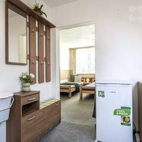 Foto inzerátu Výjimečný dům 5+kk s potenciálem 3 bytových jednotek v srdci Českého středohoří