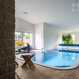 Foto inzerátu Prodej rodinného domu 390 m2, na pozemku 1199 m2 - Zbizuby