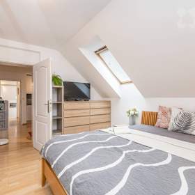 Foto inzerátu Dvougenerační rodinný dům 6+2, pozemek 778m2, Květnice