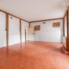 Foto inzerátu Prodej, RD s bývalým hospodářstvím a zahradou 1 613 m², Novosedly (Pšov)