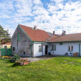 Dům po rekonstrukci s obrovskou zahradou a příslušenstvím / 19627004