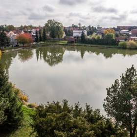 Foto inzerátu Dům po rekonstrukci s obrovskou zahradou a příslušenstvím