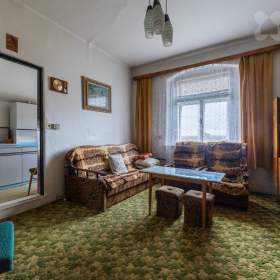 Foto inzerátu Prodej domu (275 m²) s komerčním prostorem, 2 byty s pozemkem v obci Maleč