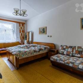 Foto inzerátu Prodej domu (275 m²) s komerčním prostorem, 2 byty s pozemkem v obci Maleč