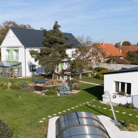 Fotka k inzerátu Vícegenerační dům + wellness + dílna -  Horní Počaply, 705 m2 / 19314162