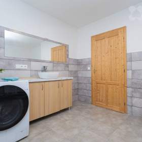 Foto inzerátu Prostorný dům s dílnou a stodolou - Sedlec u Vysokého Mýta