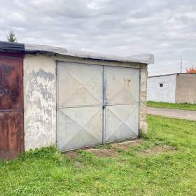 Foto inzerátu Prodej garáže 18m2, Pardubice - Popkovice