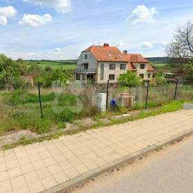 Fotka k inzerátu Pozemek k výstavbě rodinného domu 819m2 -  Moravský Krumlov, část Rakšice / 19000827