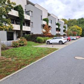 Bezbariérový byt 2+kk s terasou a zahrádkou / 19645885