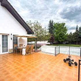 Foto inzerátu Prodej rekreačního objektu 353 m2, pozemek 1746 m2, K. Hynka Máchy Pečky