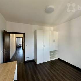 Foto inzerátu Pronájem bytu 3+KK - mezonet 75 m2 + 2 balkóny s možností vlastního venkovního parkování