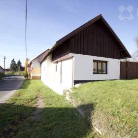 Rodinný dům se zahradou -  ideální pro trvalé bydlení i rekreaci. / 19647840