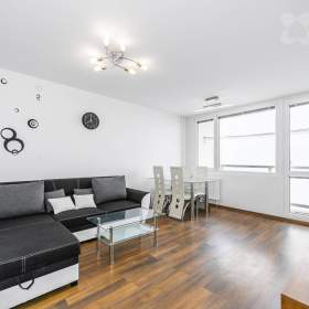 Foto inzerátu Pronájem bytu Žlutická