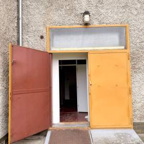 Foto inzerátu Pronájem dílny / komerčního prostoru - cca 100 m2, Chválkovice