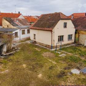 Foto inzerátu Dva domy s pozemkem 946 m2 Horažďovice