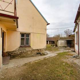 Foto inzerátu Dva domy s pozemkem 946 m2 Horažďovice