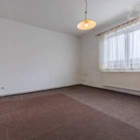 Foto inzerátu Prodej domu 4+2 (132 m²) + podkroví (78 m²) s možností třetí jednotky - Nymburk