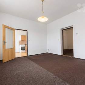 Foto inzerátu Prodej domu 4+2 (132 m²) + podkroví (78 m²) s možností třetí jednotky - Nymburk