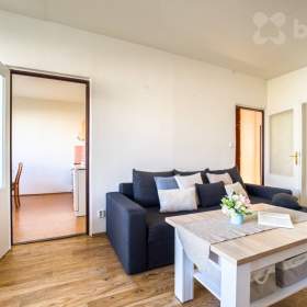 Foto inzerátu Prodej bytu 3+1, 4 balkóny, Hradec Králové, Třebeš