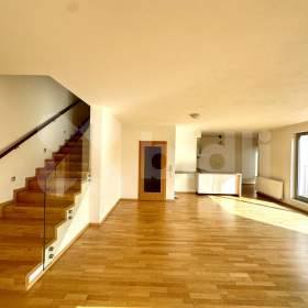 Foto inzerátu Pronájem bytu 3+kk 171 m2,  Na Fialce, Říčany