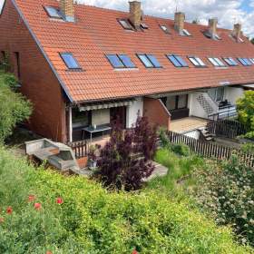 Foto inzerátu Prodej prostorného řadového RD 5+1 se zahradou, pozemek 253m2,Hostivice, Haklova