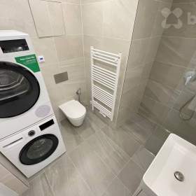 Foto inzerátu Pronájem bytu 1+kk s oddělenou ložnicí, lodžií a sklepem. Celkem 46,5 m2 - Praha 4, Nuselský pivova