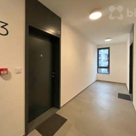 Foto inzerátu Pronájem bytu 1+kk s oddělenou ložnicí, lodžií a sklepem. Celkem 46,5 m2 - Praha 4, Nuselský pivova