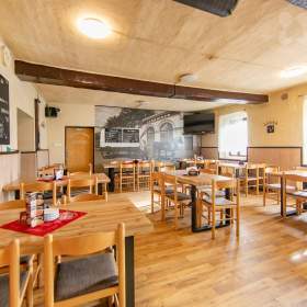 Foto inzerátu Prodej rodinného domu s velkým pozemkem