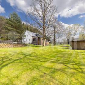 Foto inzerátu Prodej zrekonstruovaného penzionu 381 m2 a pozemků 3 106 m2, Malá Morávka, pohoří Jeseníky