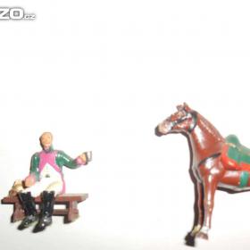 Fotka k inzerátu Cínoví vojáčci -  rytíři, indiáni, pěchota, jízda , děla a další / 18367599