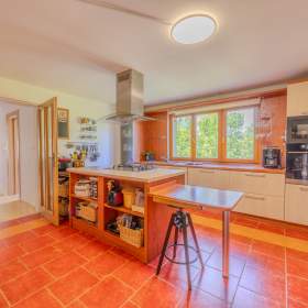Foto inzerátu Prodej rodinného domu, 156 m2, pozemek 2119 m2 s bazénem, Ostrava - Michálkovice