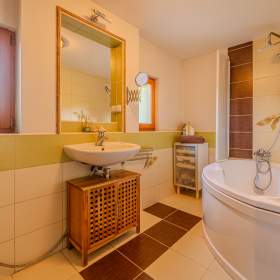 Foto inzerátu Prodej rodinného domu, 156 m2, pozemek 2119 m2 s bazénem, Ostrava - Michálkovice