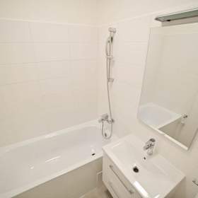 Foto inzerátu Prodej bytu 2+1 po rekonstrukci, 54 m², Ostrava-Hrabůvka, ul. Dr. Martínka