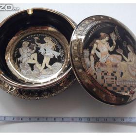 Fotka k inzerátu Prodám popelník zdobený řeckými motivy / 18827063