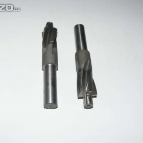 ZÁHLUBNÍK 18x8,5 S VÁLC. STOPKOU A VOD.ČEPEM HSS, ČR (NOVÝ) / 15407653