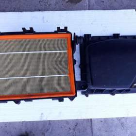 Foto inzerátu POUZDRO FILTRU VZDUCHU OPEL SIGNUM VECTRA C 1,8 16V 03-05