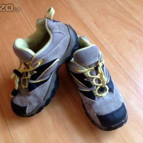 Fotka k inzerátu Dětské boty Salomon velikost 32. / 18137583