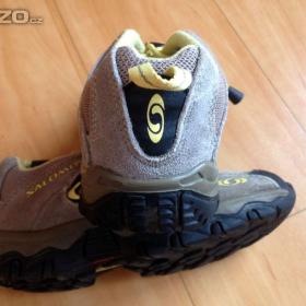 Foto inzerátu Dětské boty Salomon velikost 32.