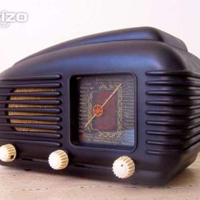 Foto inzerátu Starožitné elektronkové rádio Tesla Talisman