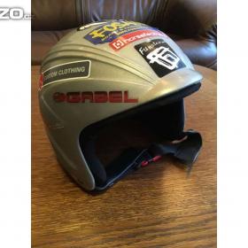 Foto inzerátu přílbu