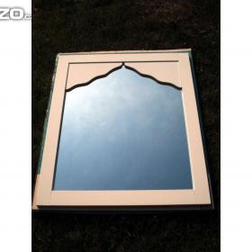 Fotka k inzerátu Nástěnné zrcadlo v rámu MDF -  nové , nepoužité / 18518909