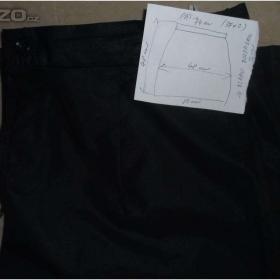 Fotka k inzerátu Prodám:  černou sukni se zadním rozparkem, nenošená. Cena 200,-  Kč. / 19506681