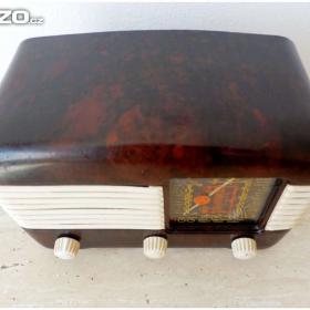 Foto inzerátu Staré, plně funkční rádio Tesla 306U Talisman, rok  1951/52
