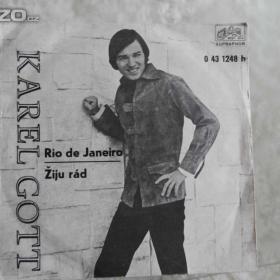 Deska s Karlem Gottem z roku 1971. / 15339325
