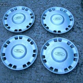 Ford poklice plast originál, 13 -  použité / 15400432