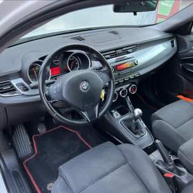 Foto inzerátu Alfa Romeo Giulietta 1.4 Turbo Distinctive