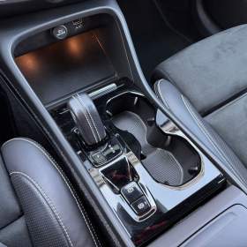 Foto inzerátu Volvo XC40 D3 R-Design AWD Aut., ČR