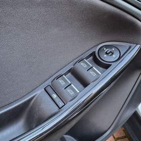 Foto inzerátu Ford Focus 1.5 TDCi Titanium, ČR, 1.Maj